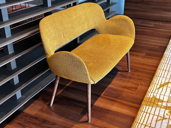 Image 1 of Twee elegante bankjes van Satelliet Bliss