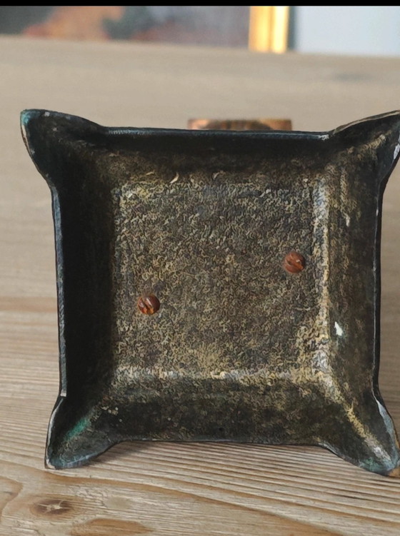 Image 1 of estatuilla femenina