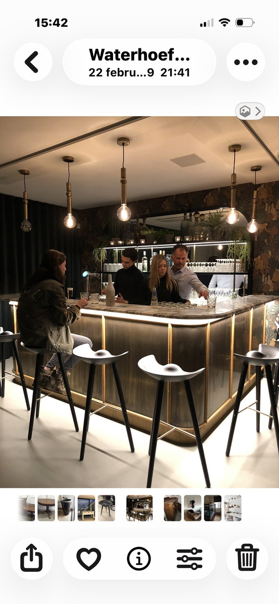 Image 1 of Barhocker schwarz/messingfarben Audo Copenhagen