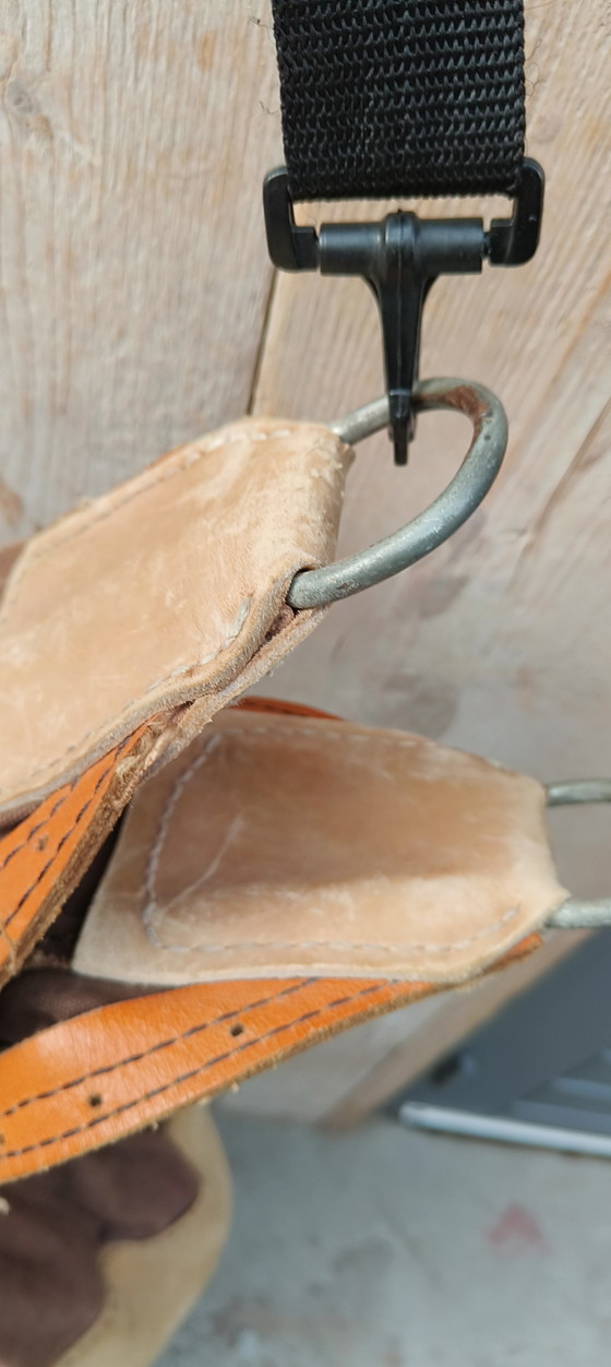 Image 1 of Sacco da boxe vintage in pelle nabuk anni '50, caverna maschile