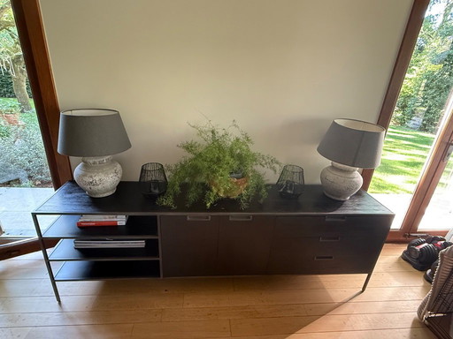 Eleanor dressoir