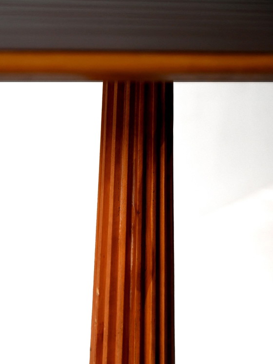 Image 1 of Tavolo da bar in mogano con base in acciaio e stelo intagliato