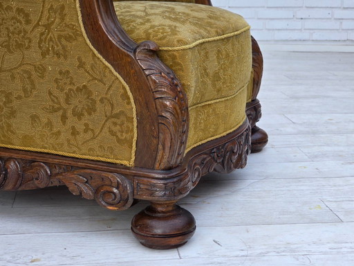 1960er Jahre, dänischer Sessel mit hoher Lehne, Möbelwolle, massives Eichenholz.