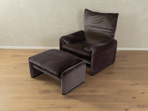 "675 Maralunga" fauteuil en kruk, Vico Magistretti, Cassina