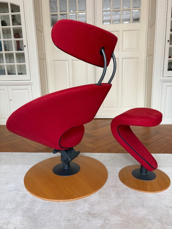 Image 1 of Stokke Peel (1x sinistra, 1x destra) con poggiapiedi (2x), tessuto rosso, base in legno