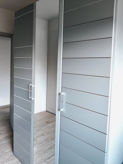 Armadio con anta a specchio