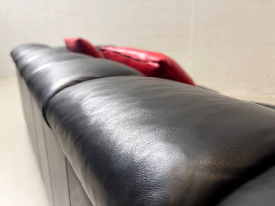 Image 1 of Elegantes Sofa von Poltrona Frau aus Leder, Italien, 1970er Jahre