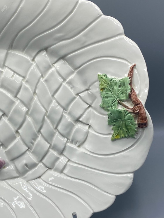 Grand plat en faïence italienne – Décor de vigne et de raisins en relief – Fabriqué en Italie – Vaisselle (photo 3 of 7)