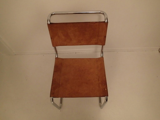 Silla cantilever Thonet S33