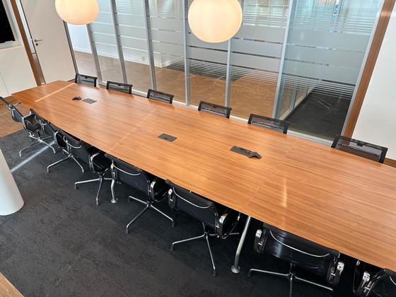 Image 1 of Stylish Twinform Task conference table - American walnut veneer - New condition