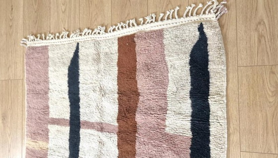 Image 1 of Tapis marocain artisanal en laine  250cmx150cm