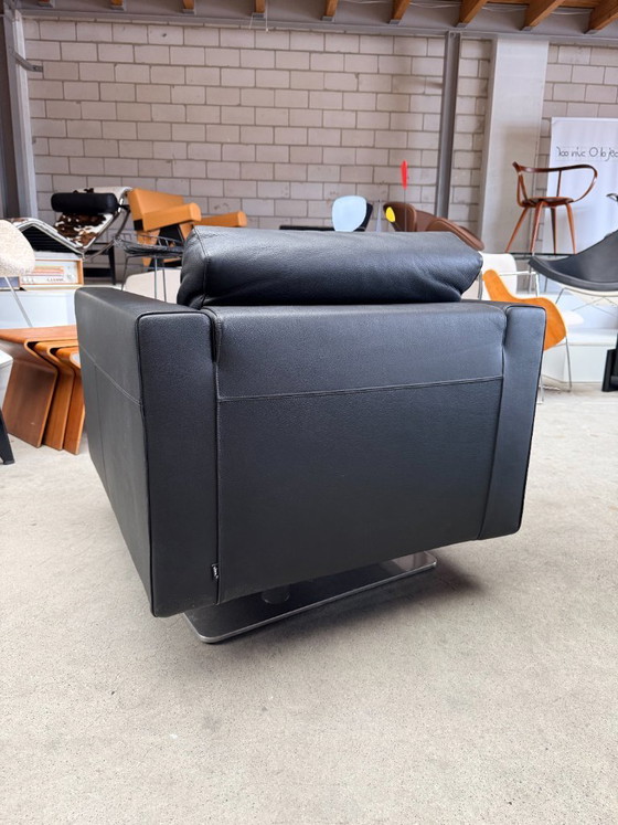 Image 1 of Vitra Park swivel armchair