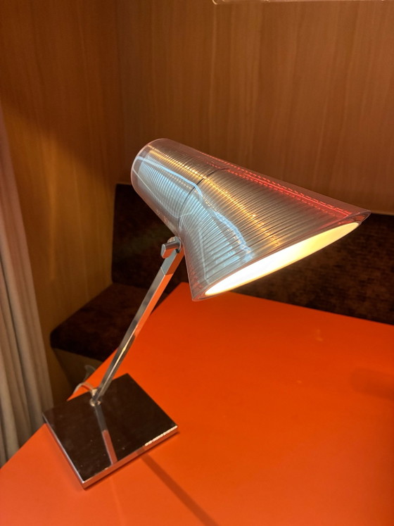 Lampada da tavolo Flos, lampada di design – Lampade da tavolo, Cromo (photo 2 of 5)