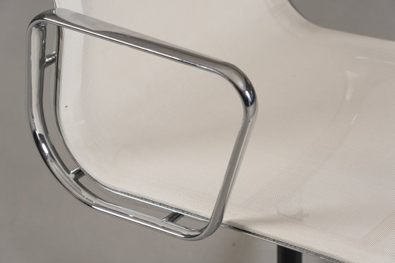 Image 1 of Silla Vitra EA 108 de Charles y Ray Eames, Alemania, década de 1990.