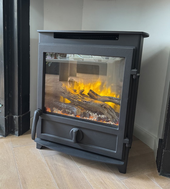 Image 1 of Riscaldatore elettrico Charlton & Jenrick Fireline FP