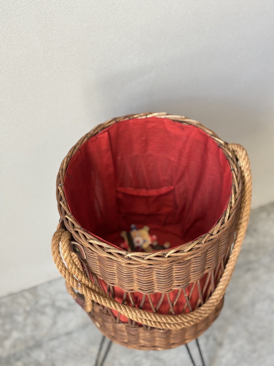 Image 1 of Vintage naaimand van rotan - Jaren 70