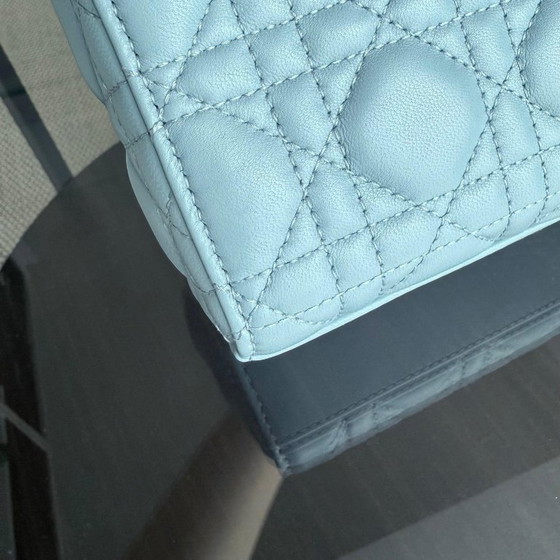 Image 1 of DIOR D-JOY MEDIUM - CANNAGE LAMSLEER LICHTBLAUW BABYBLAUW GOUDEN BESLAG
