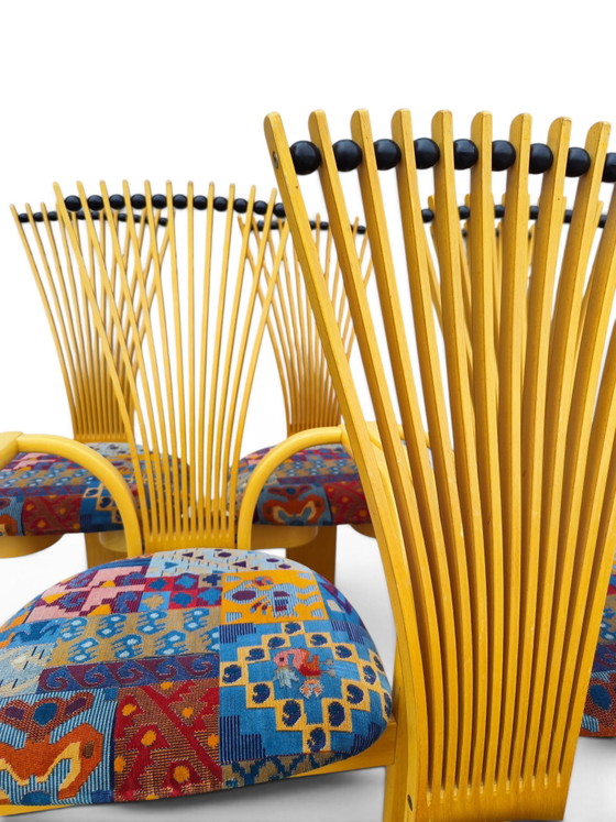 Totemstoelen ontworpen door Torstein Nilsen – Westnofa, Eetkamerstoelen, Textile, Wood (photo 3 of 11)