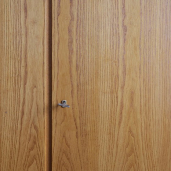 Image 1 of ❤️Hellerau Cultural Furniture linnenkast Franz Ehrlich serie 427 DDR midden 20e eeuw Bauhaus GERESTAUREERD