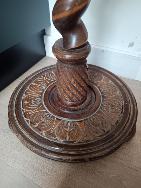 Image 1 of Piëdestal in massief hout