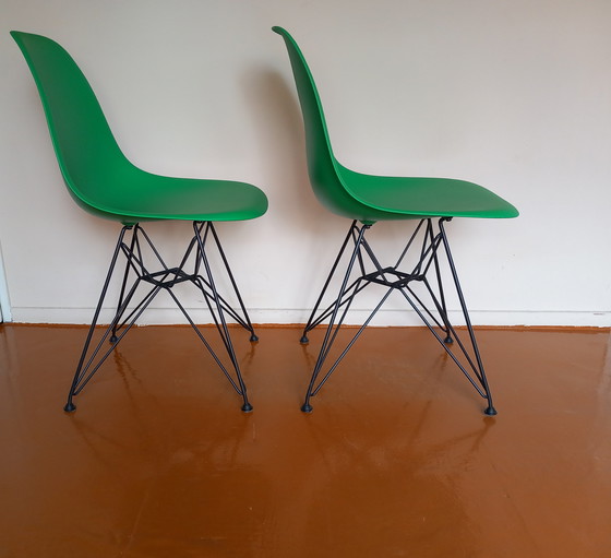 Image 1 of Vitra Eames DSR Emerald 2x