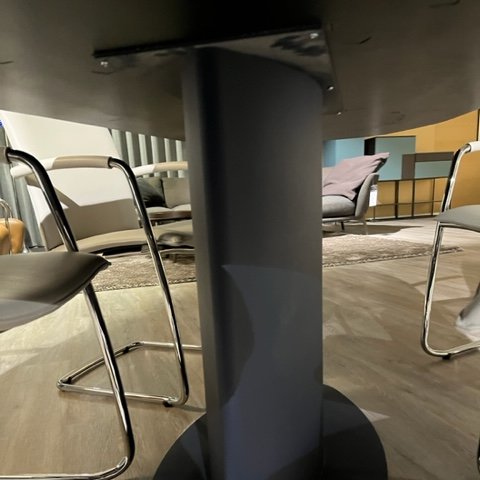 Image 1 of Bert Plantagie Roman dining table