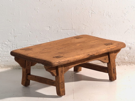 Table basse antique en bois de pin – Chine, circa 1890 – Tables basses (photo 2 of 40)