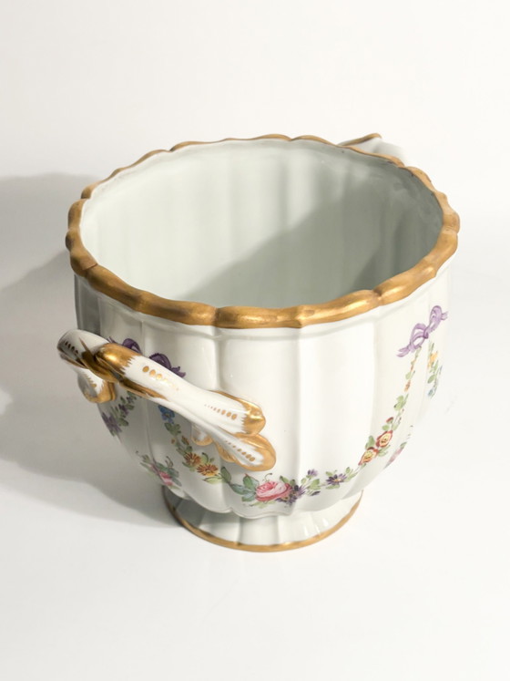 Vase cache-pot en porcelaine parisienne des années 1950 (photo 6 of 7)
