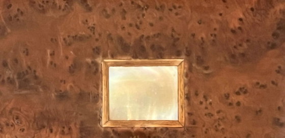 Tavolino con mensola in stile Napoleone III. Fine intarsi in madreperla e decorazioni in bronzo dorato. (photo 4 of 8)