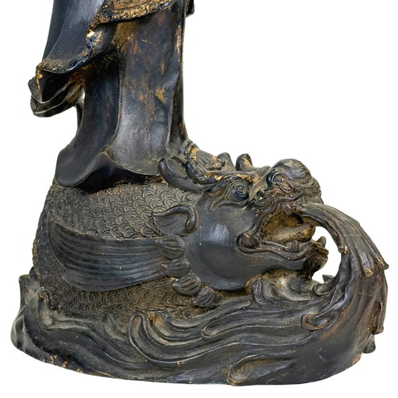 Een groot Oost-Aziatisch Guanyin beeld uit de eerste helft van de 20e eeuw – Beeldhouwkunst, Bronze (photo 8 of 10)
