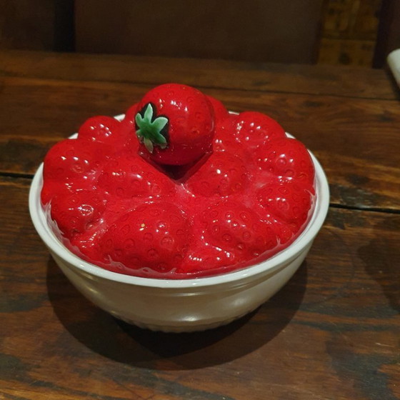 Image 1 of Fruitkom met deksel in keramiek