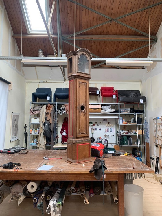 Image 1 of HORLOGE TOTEM – Intervention en douceur sur une horloge grand-père ancienne (vers 1870)