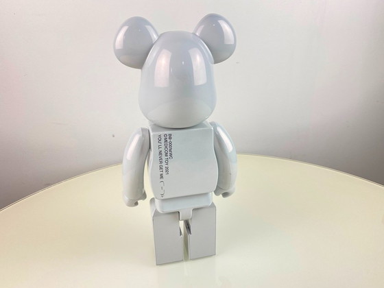 Image 1 of Bearbrick 1. Modell, 20-jähriges Jubiläum, weiße Chrom-Version, 400% MEDICOM Toys 2021