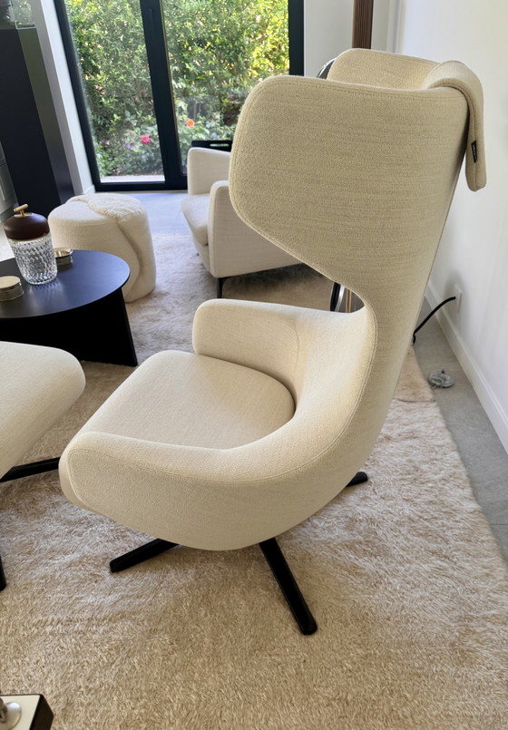 Image 1 of Vitra Grand Repos & Ottoman