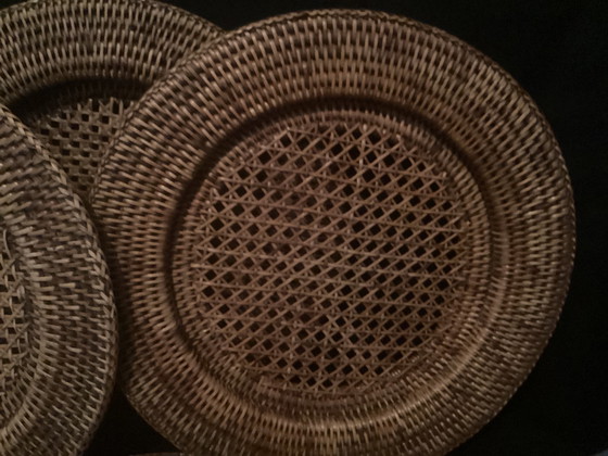 Image 1 of 8 PIATTI IN SETA FLAMANT IN RATTAN BURMA