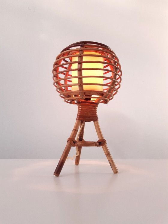 Image 1 of Beautiful vintage rattan table lamp, mcm bedside lamp rattan