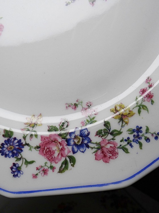 Image 1 of 28-piece Bernardaud Limoges porcelain dinner service with floral decoration, 1920s-1950s