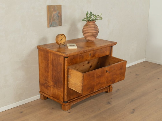 Image 1 of Cómoda Biedermeier de la década de 1830