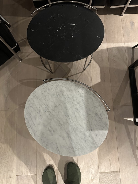 Cassina W61 Djuna – Kazuhide Takahama – Nero Marquina Marmor – Beistelltische, Marble, Metal (photo 4 of 5)