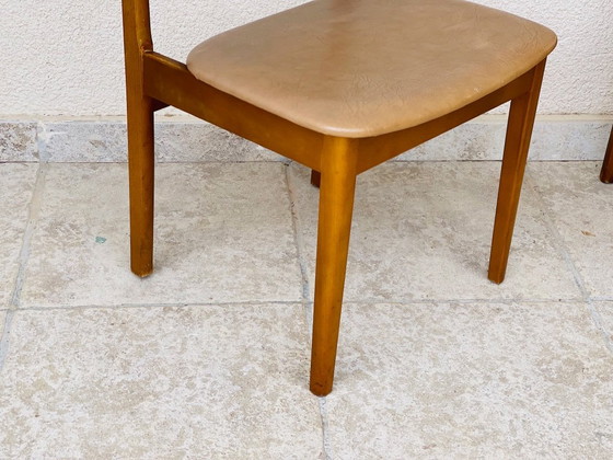 Image 1 of Paire de chaises vintage en bois et skaï, 1960