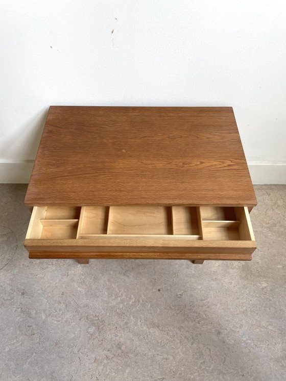 Image 1 of Breitafel naaitafel. Vintage uit Denemarken. Plek voor breinaalden en wol - kan ook als bijzettafel met handige opslag 