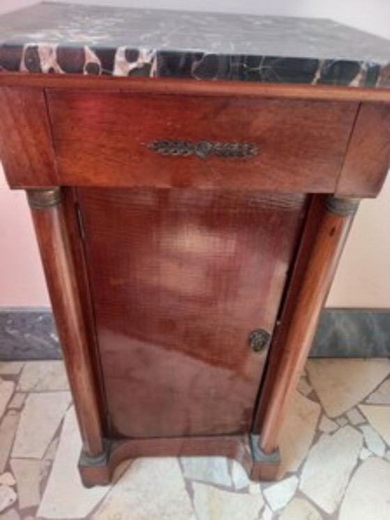 Comodino in legno di ciliegio stile Impero del XIX secolo – Piano in marmo rimovibile – Comodini, Wood (photo 9 of 9)