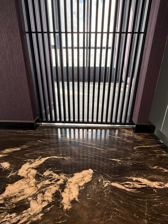 Image 1 of Rimadesio sliding door Sail