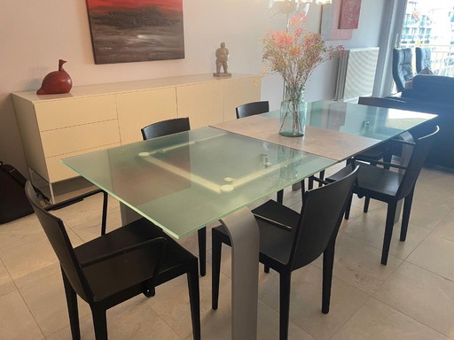 Tavolo da pranzo con 7 sedie Matteo Grassi