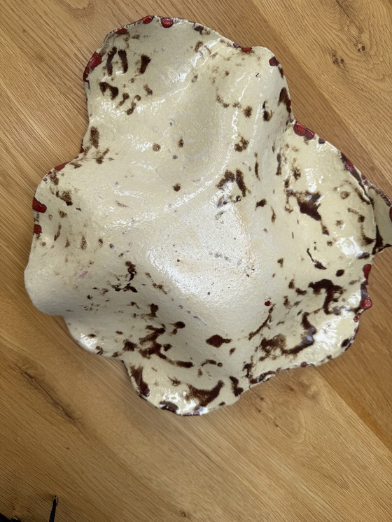 Image 1 of Piatto da frutta decorativo in ceramica