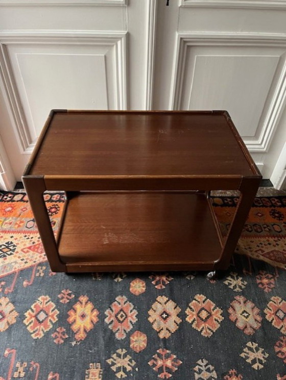 Image 1 of Chariot de style danois vintage, table d'appoint en teck