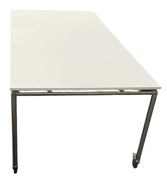 Image 1 of Ahrend Move-It Table