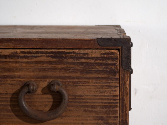 Antique Japanese Tansu Chest of Drawers - Meiji / Taishō Period (c. ) #81 – Iron (photo 35 of 40)