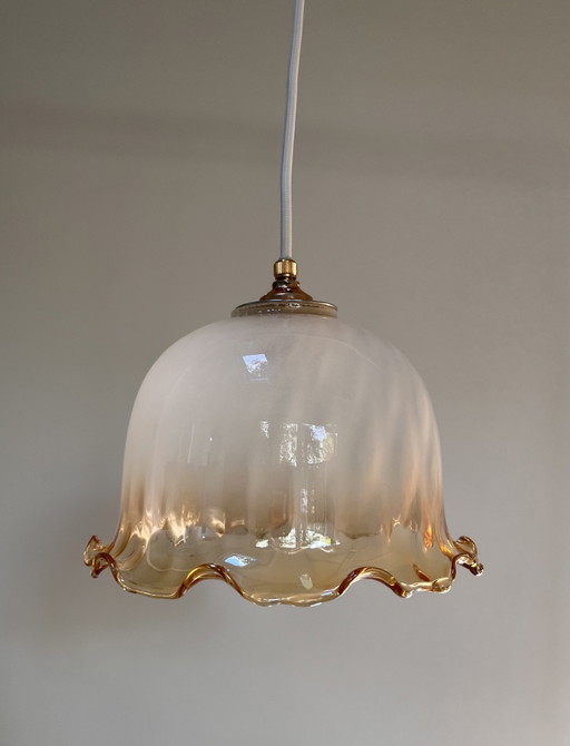 Drie Vintage Glazen Klokvormige Hanglampen – Glass (photo 2 of 8)