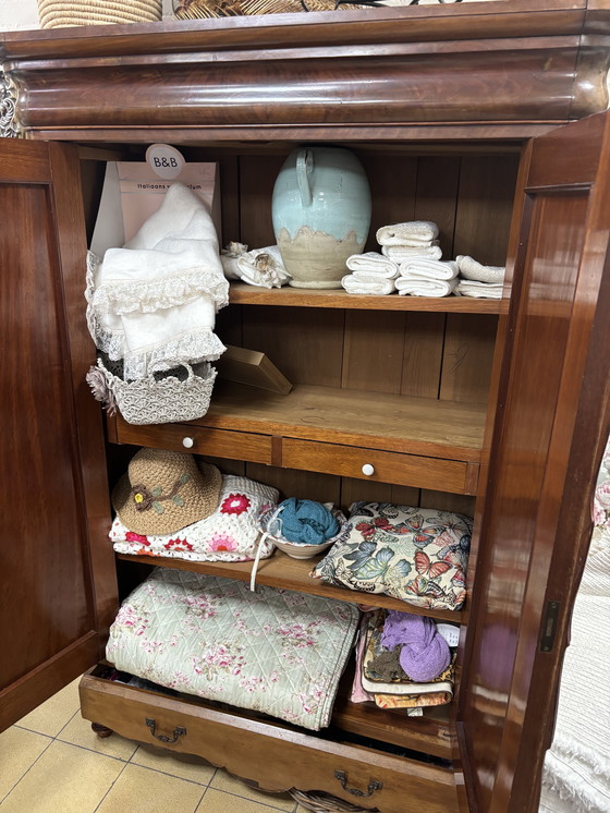 Image 1 of Commode ancienne en acajou